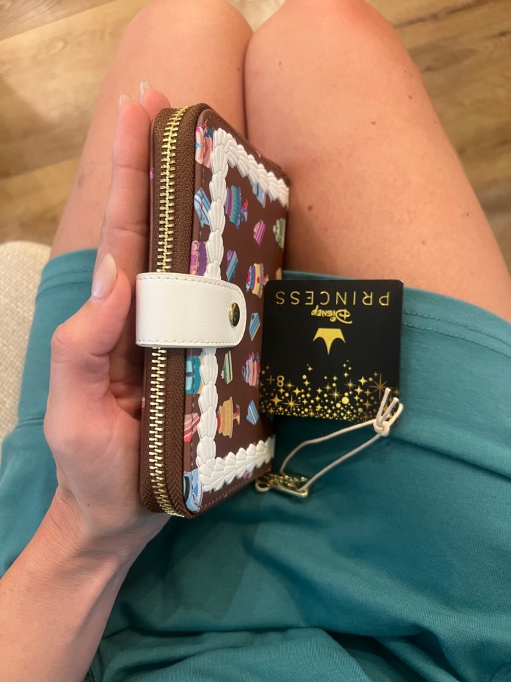 Loungefly Disney Princess Cakes Zip Around Wallet brown white NWT - Picture 5 of 9